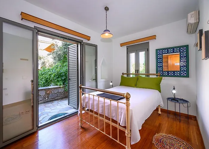 Mary Stone House Kardhamili