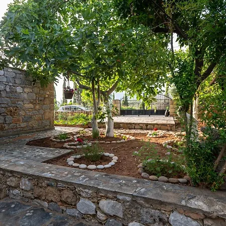 Σπίτι διακοπών Mary Stone House *